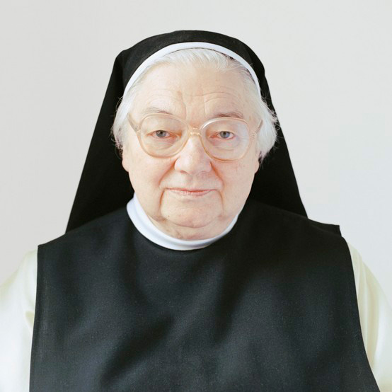 http://www.lux-fotografie.de/files/gimgs/th-14_06_Sr_ Stephana_02_Ausschnitt.jpg